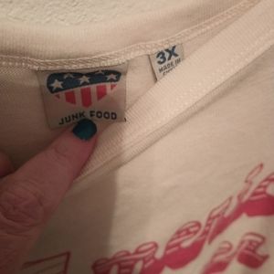 Nwots. 3x junk food Tshirt. Smoke free home